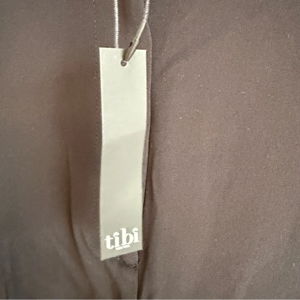 Tibi Elegant Black Silk Shorts Size 12 - Picture 6 of 11